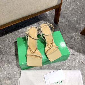 Sexiga Flat Slides Lido Sandaler Vävda Kvinnor Tofflor Square Mules Skor Damer Bröllop Högklackat Skor Klänning Skor Toppkvalitet med Box 35-41