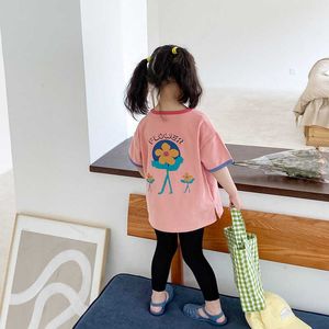 Babyflickor Sommar Kontrastfärg Kortärmad T-shirts Mode Barn Barn Barn Bakgrund Floral Loose Tees 210615