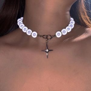 Łańcuchy Hip Hop Refleksyjne Pearl Cross Choker Naszyjnik Łańcuch obojczyka dla mężczyzn i kobiet spersonalizowana biżuteria pamiątka hurtowa