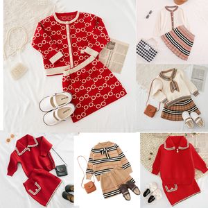 Conjuntos de ropa para niños Juego de niños para bebés Conjunto de elegantes Juego de suéter de punto Suits Suéteres y faldas Princesa Vestidos Ropa 6 colores