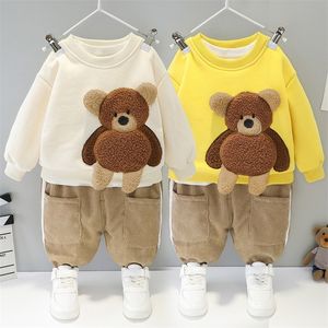 Roupa Roupa Outono e Inverno Crianças Cartoon Bear Suéter + Plus Velvet Quente Corduroy Slacks Bebê Dois Peece Terno 210309