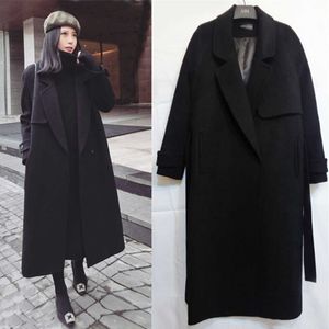Koreanska kappa Vinter Kvinnor Cashmere Ulljacka Mode Lång Loose Woolen Coat Black Slim Långärmad Woolen Ytterkläder 210930