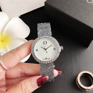 Moda Zegarek marki Kobiety Girl Crystal Style Metal Stal Zegarek Kwarcowy Wrist Watch P72