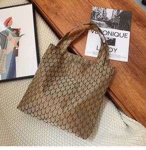Kvinnor shoppingväska tote canvas designer lyxiga handväskor clutch handväska nya stilar HBP med bokstaven axeln PS091301 4 färg välj