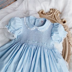 Mädchen Smocking Kleid Baby Handgemachte Smock Kleidung für Mädchen Kinder Peter Pan Kragen Spitze Kleider Infant Boutique Vestidos 210303