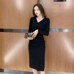 冬の黒のニットのドレス韓国の女性長袖Vネックオフィスパーティー暖かいプルオーバーセータードレスフロン女性Chartign 210602