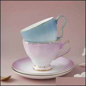 Bardak içecek mutfak, yemek bar bahçeleri tabaklar Avrupa tarzı modern yaratıcı seramik kahve fincan seti lüks ev ikindi çayı