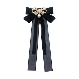 Szpilki, broszki Handmad Tkanina Pearl Bow Broszka Crystal Bowknot Lapel Pin Koszula Krawat Krawat Kołnierz Kołnierz Biżuteria Dla Kobiet Akcesoria