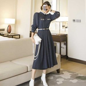 エレガントなワイドレッグパンツストライプ2ピーススーツの長袖ビーズブラウス女性ファッション春秋210529