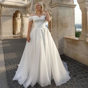 2022 Plus Size Wedding Dress Lace Top Off The Shoulder Big Lady Bridal Gowns Corset Up Back Sweep Train White Ivory Marriage Reception Dresses