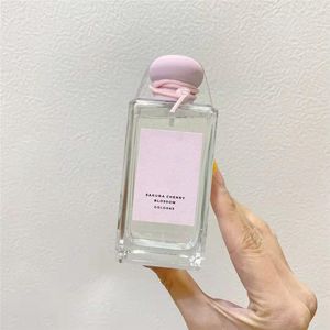 Vendas!!!! Alta Qualidade Perfume Madeira Sakura Pêra Inglesa 100ml Selvagem Bluebell Colónia Perfumes Fragrâncias Para Mulheres Entrega Rápida