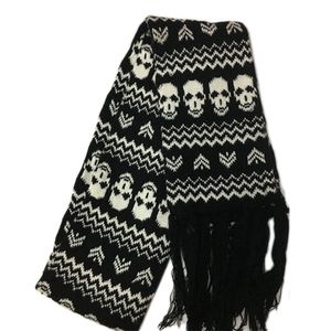 男性の黒と白の頭蓋骨クロスボーンニット模倣ウール秋冬スタイリッシュ220107のための縞模様のスカーフ