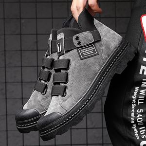 High-top Casual Scarpe di Pelle Da Uomo Streetwear Stivaletti Maschili Indossabili Stivali da Moto Uomo di Grande Formato 38-45 Scarpe da Ginnastica Autunno 2020