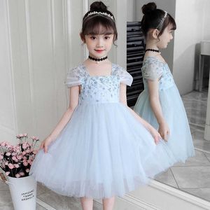 Высококачественные девочки платье лето с коротким рукавом маленькая принцесса кружева сетка сетки вышитые слоевые платья для 2-10 лет детские выпускные платья Q0716