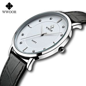 Wwoor Diamond Mens Klockor Toppmärke Luxury Ultra Thin Wristwatch Vattentät Läder Kvarts Male Clock Clearance Pris Försäljning XFCS 210527