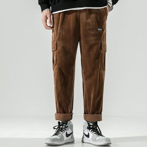 Herrbyxor elastisk midja corduroy twill casual m-5xl sex fickor last män japanska streetwear brett ben