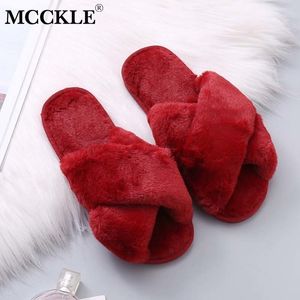 McCKle Inverno Casa Mulheres Casa Chinelos Quente Fala Fala Senhoras Cross Soft Plush Feminino Fêmea Feminino Operado Toe Slides Sapatos de Moda Y200423