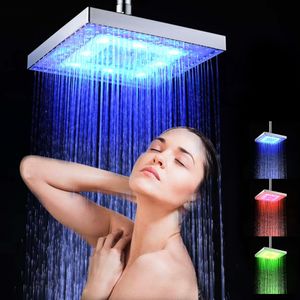 Yeni LED Yağış Duş Başlığı Kare Duş Başlığı Otomatik RGB Renk Değiştiren Sıcaklık Sensörü Banyo için Duş Başlığı 210309