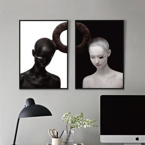 Zwart en wit vrouw met creatieve kapsel Posters en prints canvas schilderijen Wall Art Pictures for Woonkamer Home Decor Cuadros (geen frame)