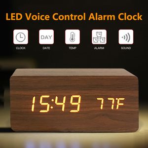 Top LED Wooden Despertador relógio de relógio Table Controle de voz Digital Wood Despertador Eletrônico Despertador USB / AAA Powered Table Decor