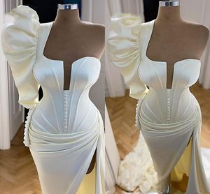 Elegant Satin One Shoulder Evening Dresses Puffy Sleeve Ruched 2021 Arabic Aso Ebi Prom Party Gowns Sexy High Split Buttons Formal Wear robe de soiree Vintage AL9419
