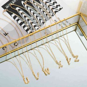WildFree Kleine goldene Metall-Bambus-Halskette mit 26 Buchstaben, Alphabet A-Z, minimalistischer Initial-Anhänger, modische Gliederkette, Halsschmuck G1206
