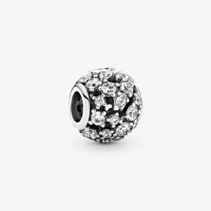 100% 925 Sterling Silver Mousserande Rund Openwork Charm Fit Pandora Originale European Charms Armband Mode Bröllop Smycken Tillbehör