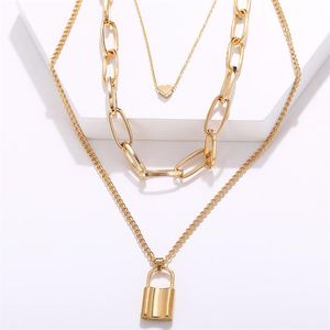 Pendanthalsband Multi-Layer Necklace Peach Heart Lock-formad f￶r kvinna Treskikts tr￶ja kedja smycken mode