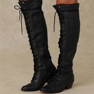 Kvinnors långa stövlar 2021 Höst och vinter Ny Utländsk handel Style European och American Fashion Square Heel Strap Boots Y1018