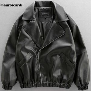 Mauroicardi Herbst Übergroße Schwarze Weiche PU Leder Jacke Lange Ärmel Zipper Revers Casual Lose Koreanische Mode Streetwear 211009