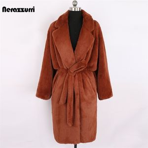 Nerazzurri Höst Long Oversized Brown Soft Light Faux Fur Coat Kvinnor Långärmad Belt Casual Koreansk mode utan knappar 211018