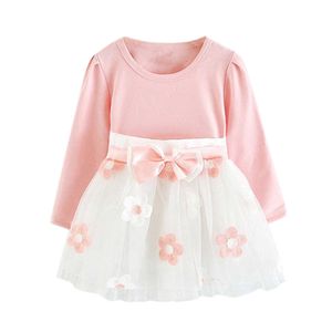 Maluch Dzieci Casual Dress Baby Girls Tulle Patchwork Flower Bow Suknie Z Długim Rękawem Soldide Bawełniane Ubrania Moda Kostium L3 Q0716