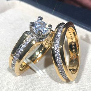 Huitan stks Bruids Set Ring Luxe Goud Kleur Geometrische Vorm Bruiloft Sieraden Dames Micro Pave CZ Lady Voorstel Verlovingsringen X0715