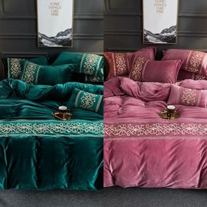Luxury Red Purple Green Gray Blue Pink Winter Fleece Fabric Lace Embroidery Bedding Set Flannel Duvet Cover Bed Sheet Pillowcase C0223