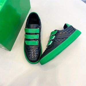 Vårens nyaste designer vacker sneaker casual designer sneakers skor ~ nya fantastiska herrskor sneakers eu storlek 39-45