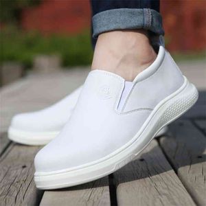 Slip-On Work Safety Shoes Men Lightweight Breathable Soft Comfortable Steel Toe Work Shoes Anti-static Light 210830