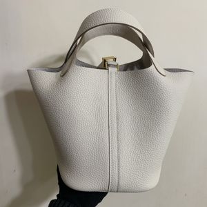 18cm Totes Bandbag Designers Bolet Saco de balde costura de qualidade com linha de cera Togo Creme azul de couro MUITAS cores Preço de atacado