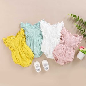 Född Baby Girls Lace Romper Onesie Toddler Fly Muffe Pom Sommar Kläder Candy Color Emrboidery Soft Dress 210529