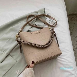 2020 summer new women's bag fashion bucket stone pattern shoulder ladies hand picture-mother diagonal female C0508