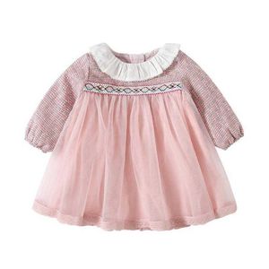 幼児の女の子刺繍のドレス子供秋スペインのブティック服かわいい赤ちゃん女の子スペイン手作りピンクのドレス210615