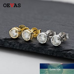 Oevas Real 0.5 / 1 Carat D Color Moissanite Stud Örhängen för kvinnor Guldfärg 100% 925 Sterling Silver Sparkling Fine Smycken Fabrikspris Expert Design Kvalitet Senaste Senaste