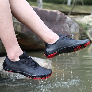 Män barfota skor sommar strand wading kvinnor aqua tofflor andedräkt strumpor fiske simning vatten sneakers gym y0714