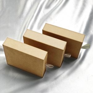 Caixas de embalagem de presente com gaveta de papel Kraft marrom com extrator e caixa de armazenamento doméstico de veludo preto para colar pingente de joias anel chaveiro brinco