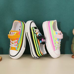 Autunno nuove scarpe da ginnastica per bambini scarpe di tela per bambini luminose scarpe casual per ragazzi ragazze comode scarpe sportive traspiranti selvagge 210308