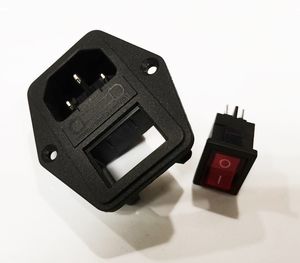 10A 250V電源プラグアダプタIEC 320 C14 3ピンオスの吸入口の赤いライトソケットスイッチコネクタ/ 10ピース