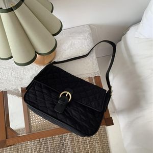 Women's Bag Summer 2021 Embroidered Soft Leather One-Shoulder Baguette Underarm Diamond Portable Small Square Bags