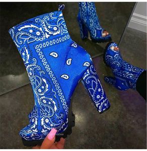 أحذية النساء الكاحل منصة طباعة الجلود باندانا كتابات أحذية عارضة البريدي الأحذية السيدات زقزقة تو مربع كعب 2021 زائد الحجم