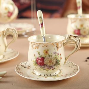 Mugs European Style Tea Set Ceramic Rose Coffee Cup Suit British High-Grade Ivory China And Saucer With Spoon