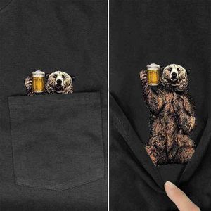 Drink Bear In Pocket T Shirt Dog Lovers Black Cotton Cartoon t shirt uomo per donna estate moda tshirt top taglia XS-7XL G1222