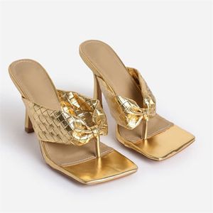 Moda Terlik Yüksek Topuklu Yay Çevirme Sandalet Ayakkabı Kadın Yaz Gümüş Altın Bling Kare Toe Bayanlar Ayakkabı Rahat Boyutu 42 210310